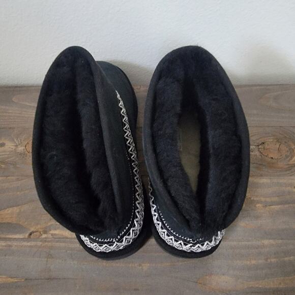 Ugg Women Sz 7 Classic Short Mini Crescent Black Ankle Boot Lamb Cuffable NEW - Picture 7 of 13